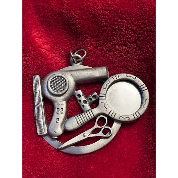 Spoontiques Jewelry - Vintage Spoontuqies pewter hairdresser magnet pendant